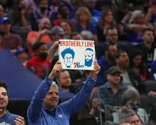 关于清晨法国杯焦点战，费城76人调整名单，赛场秩序良好，高层口径保持一致的信息