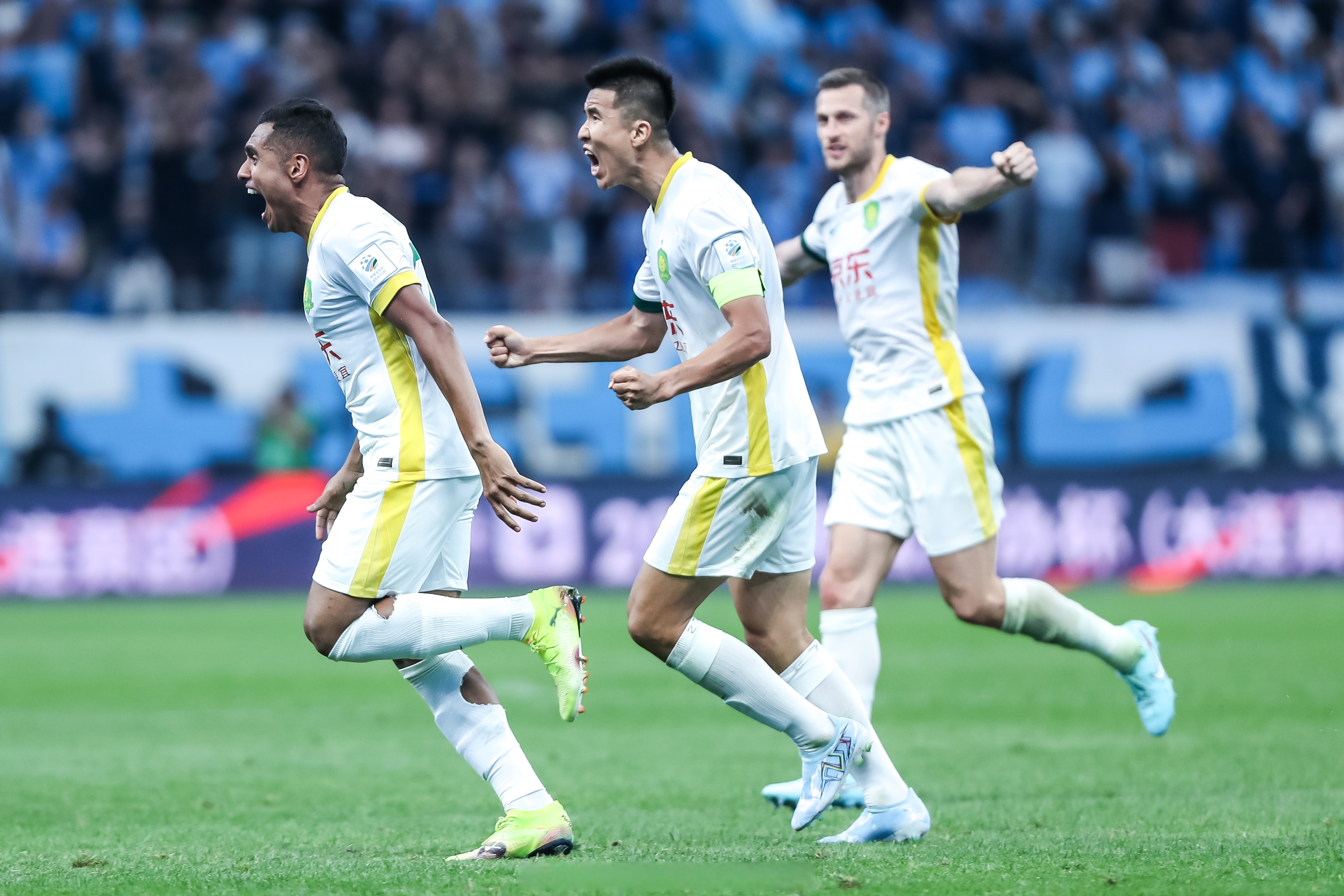 集结日德国杯传出新动向,皇家马德里再遭质疑,管理层表态——震撼外界,赛季目标并未改变的简单介绍 集结日德国杯传出新动向,皇家马德里再遭质疑,管理层表态——震撼外界,赛季目标并未改变的简单介绍