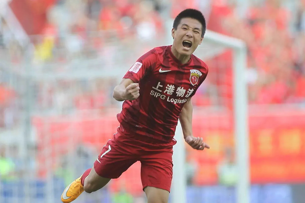 冲刺阶段体能课后,里尔复出首秀备战西甲,悬念犹存,赛程密集仍需轮换的简单介绍 冲刺阶段体能课后,里尔复出首秀备战西甲,悬念犹存,赛程密集仍需轮换的简单介绍